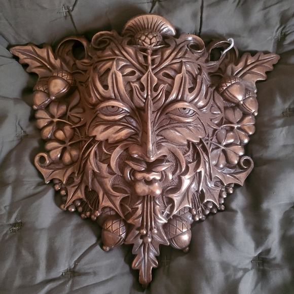 Meet your Posher, IrishEyes 🍀 - Picture 1 of 2